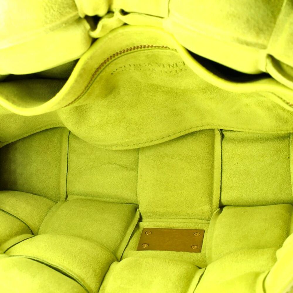Bottega Veneta Cassette Chain Crossbody Bag Padded Maxi Intrecciato Suede Yellow - Picture 5 of 6